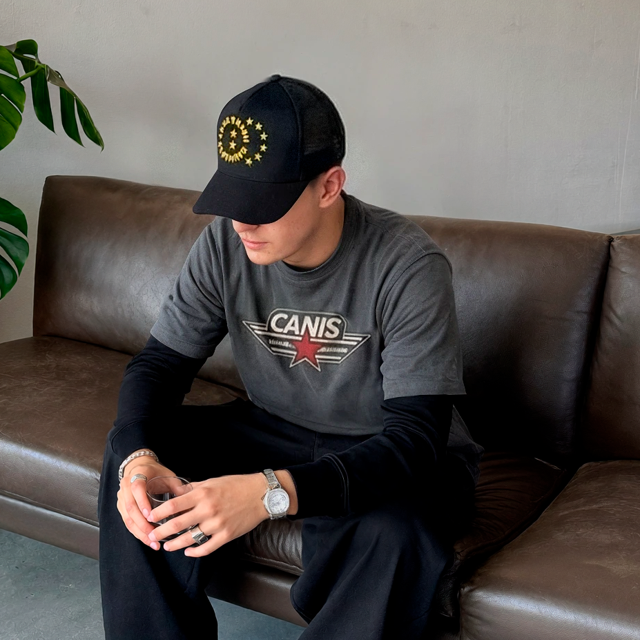 Camiseta 90s Gris + Trucker Cap