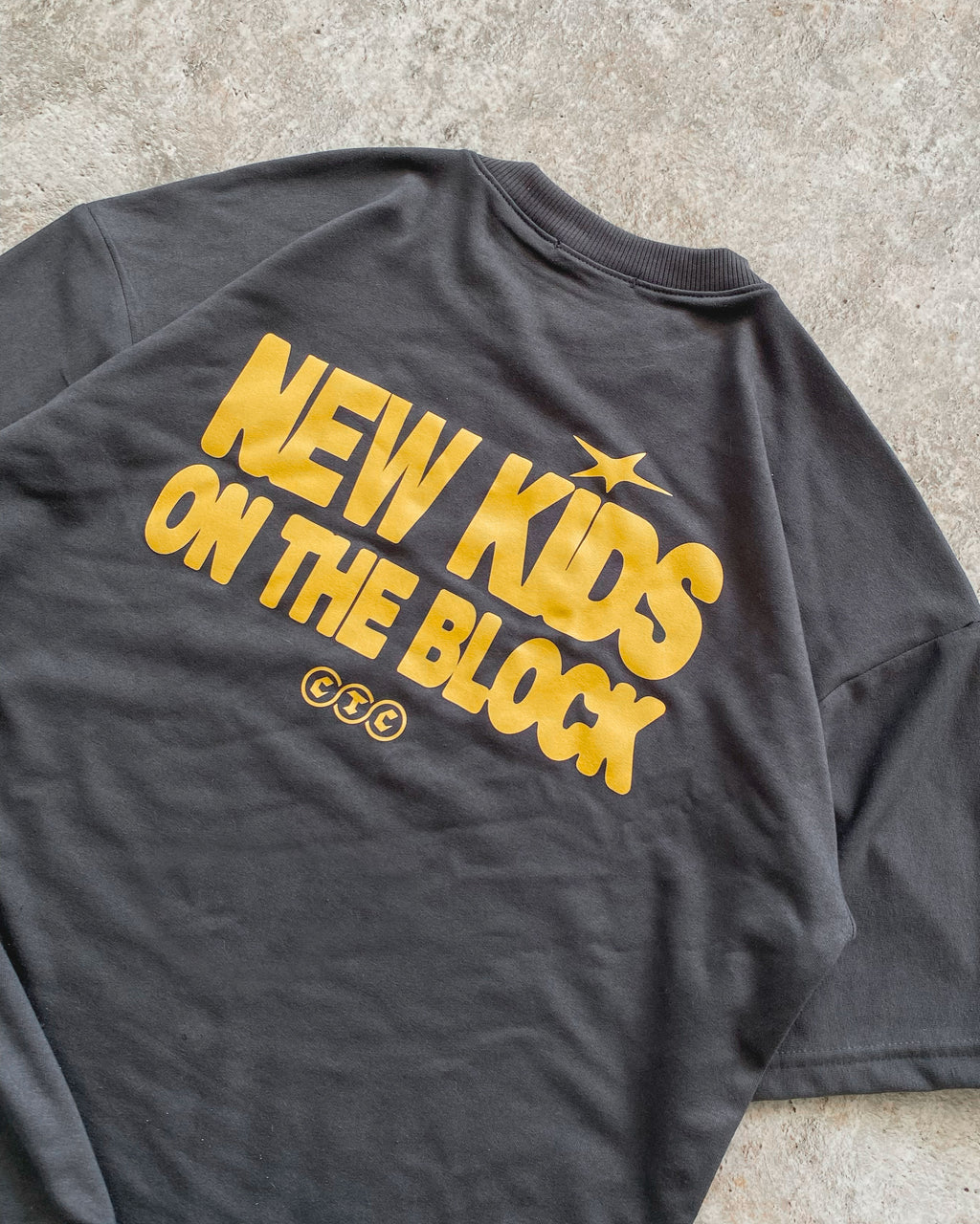 New Kids | Gris